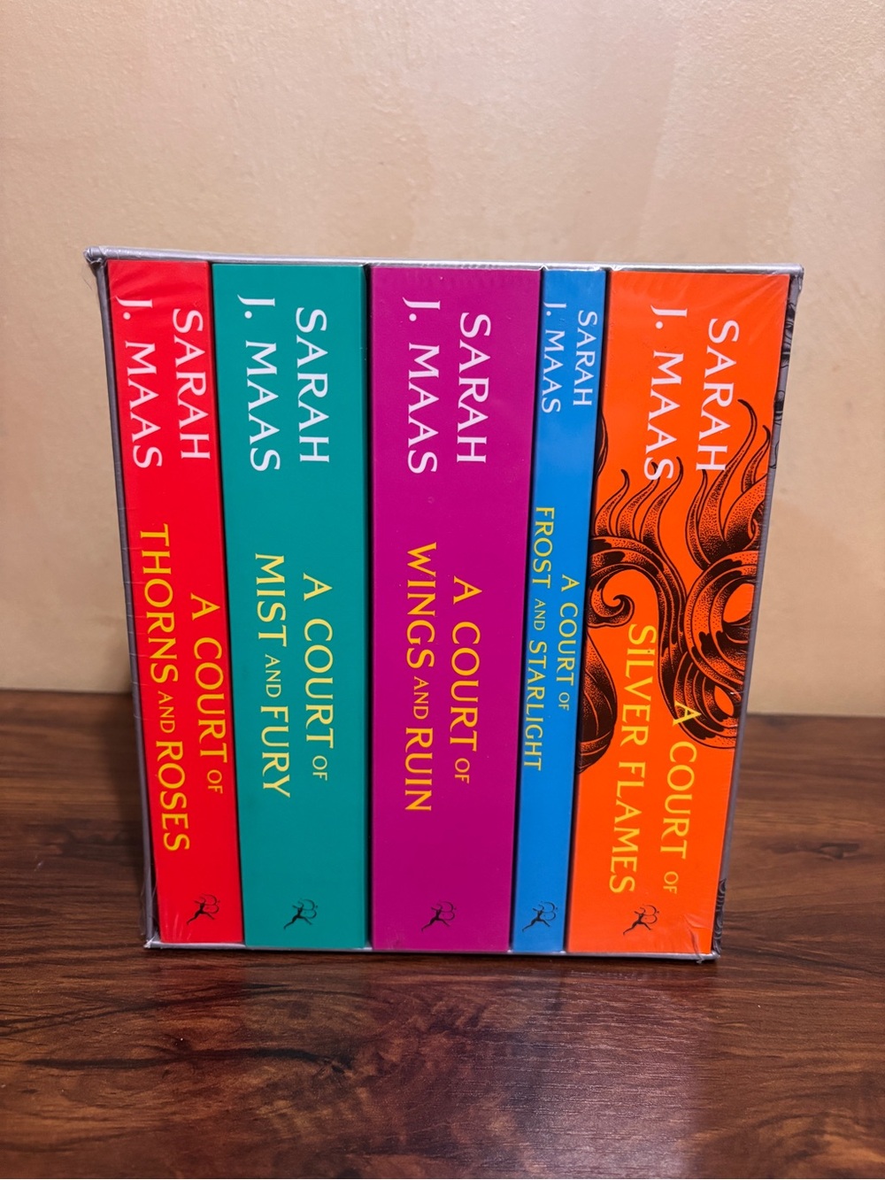 A Court of Thorns and Roses Paperback Box Set SEALED
